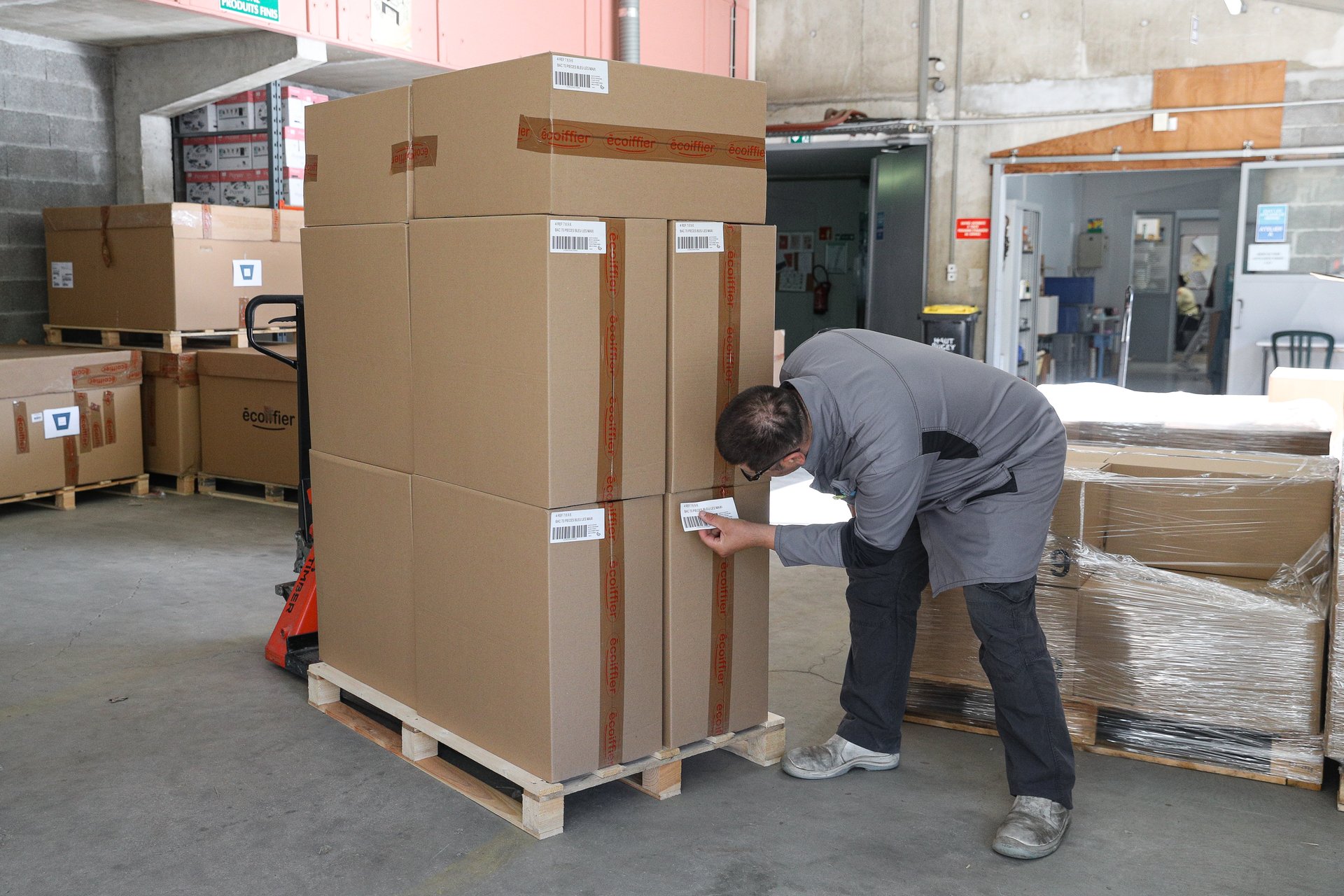 Étiquetage palette logistique