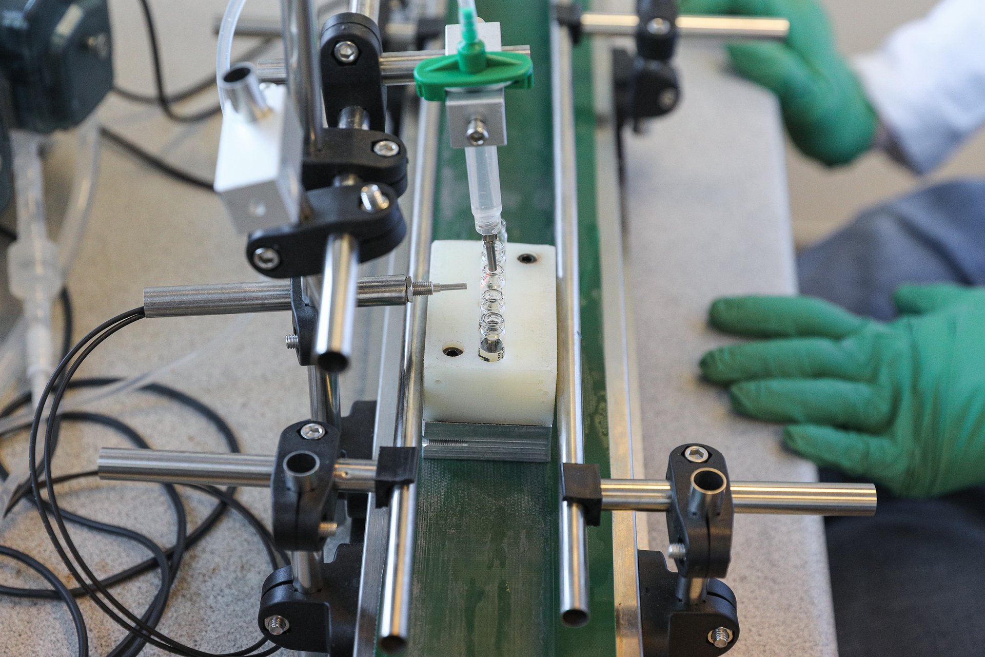 Machine de remplissage pharmaceutique