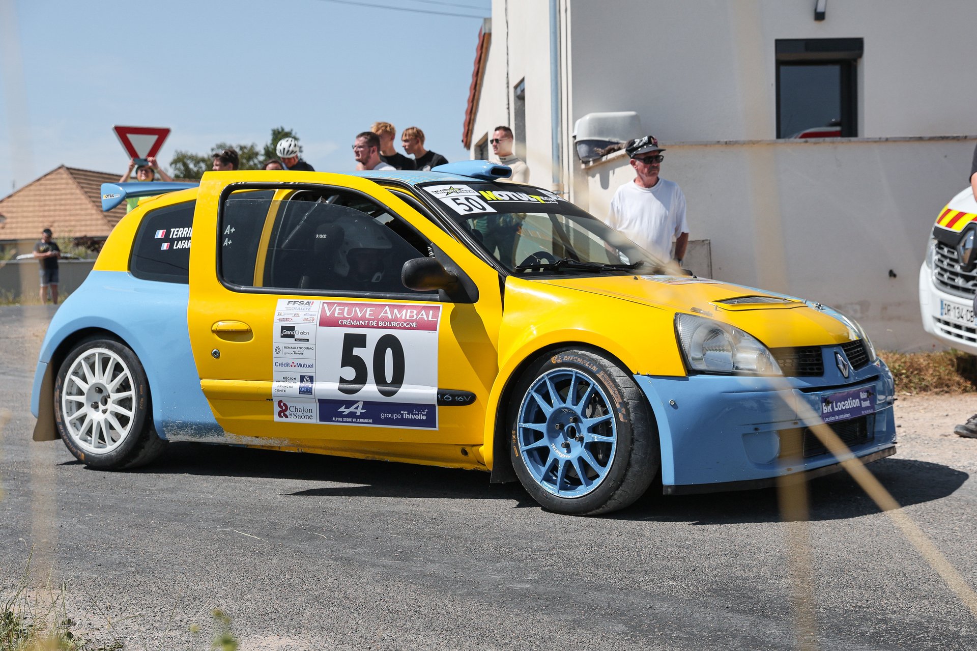 Clio départ fumée spectateurs